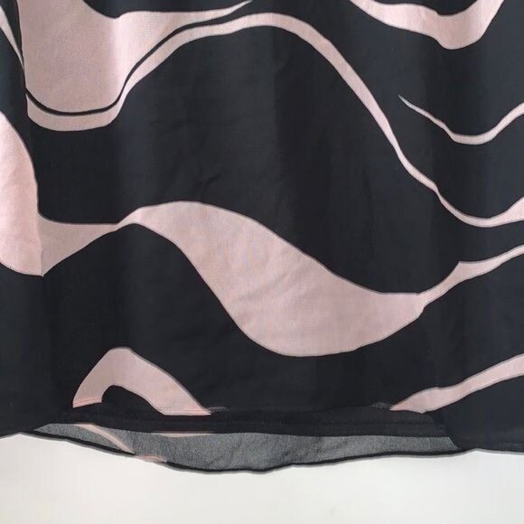 Dressbarn Woman 16W Black & Pink Abstract Sleeveless Top - Picture 7 of 10